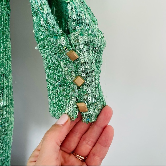 Ieena for Mac Duggal Green Sequined Mini Dress Bishop Sleeve Size 12 - Picture 9 of 16